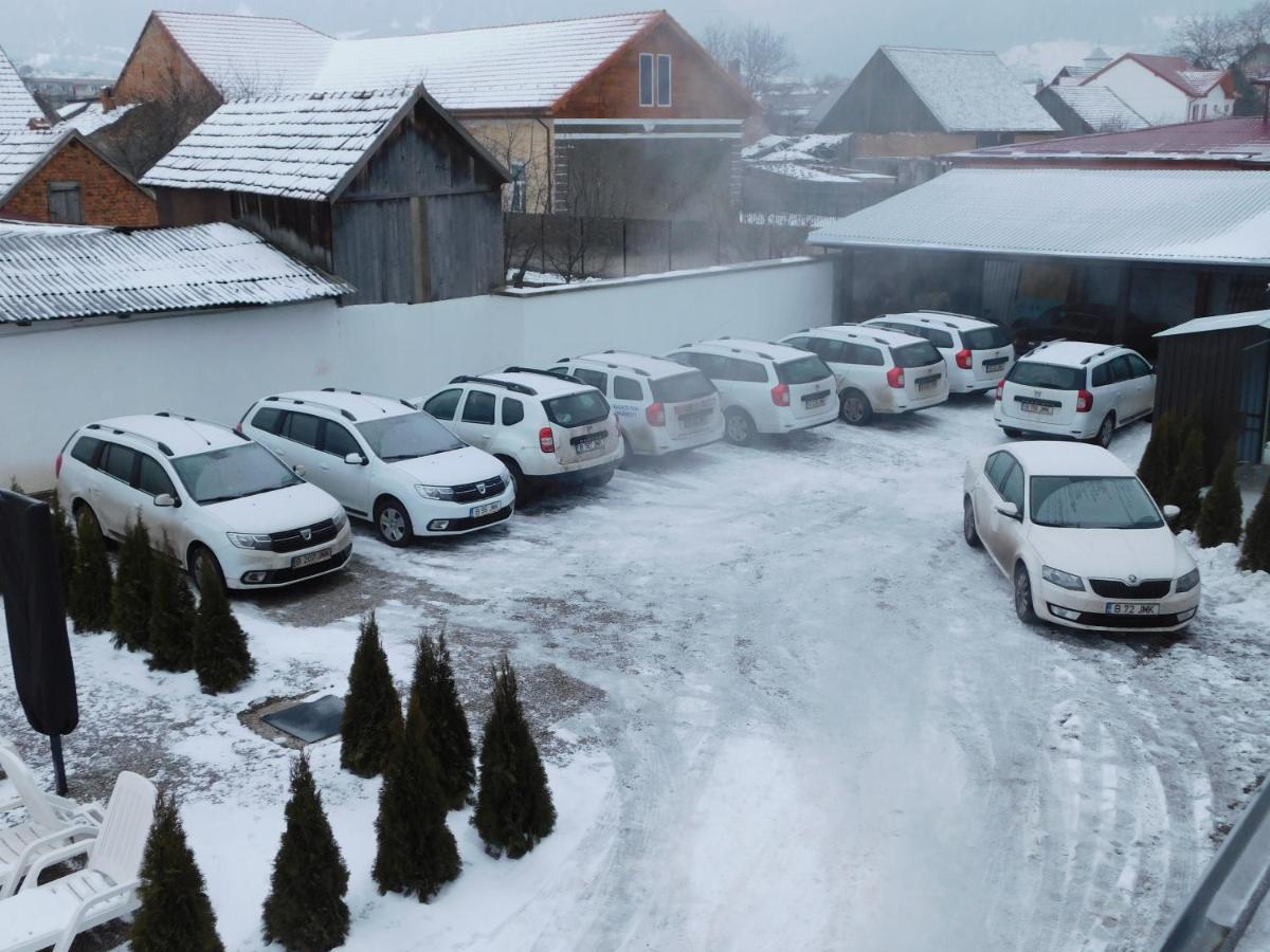 Mountain Vista Suites Zărneşti Extérieur photo