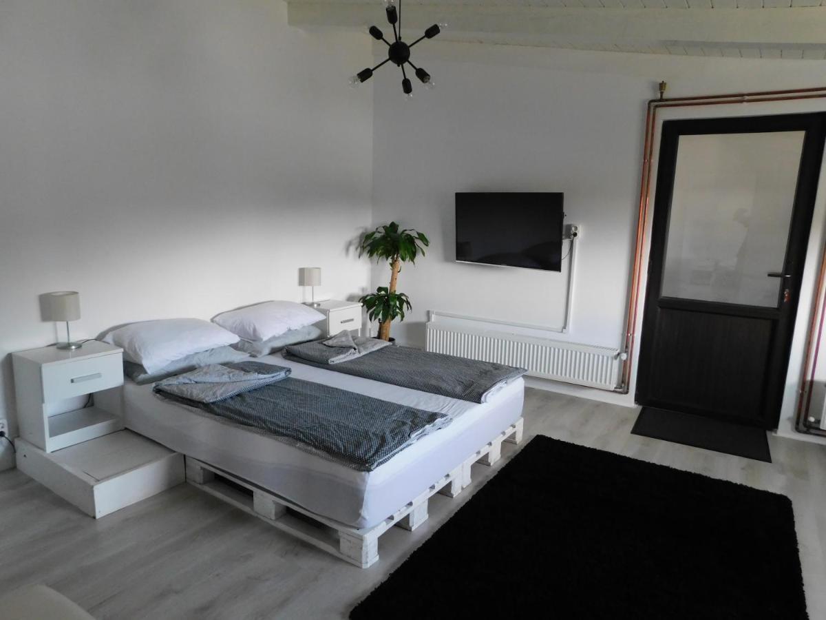 Mountain Vista Suites Zărneşti Extérieur photo