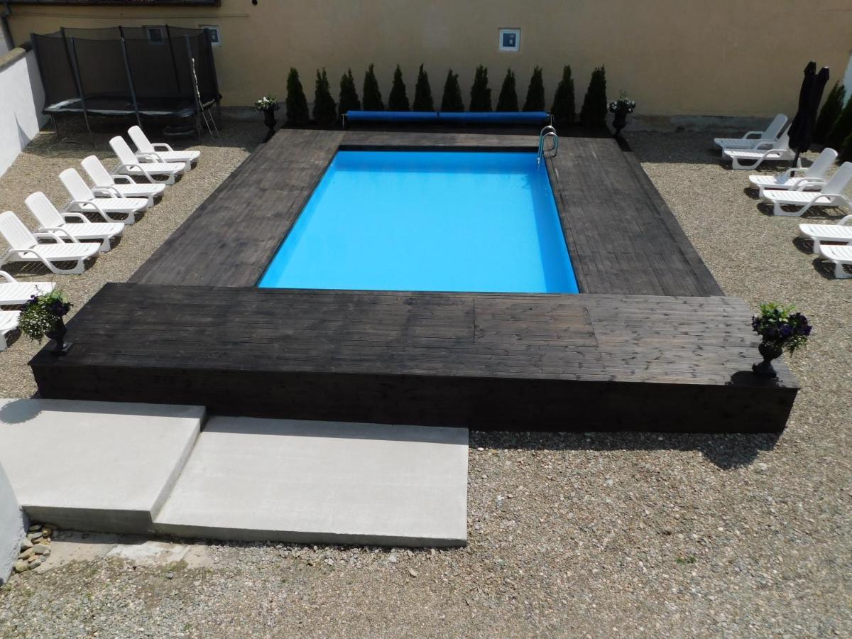 Mountain Vista Suites Zărneşti Extérieur photo